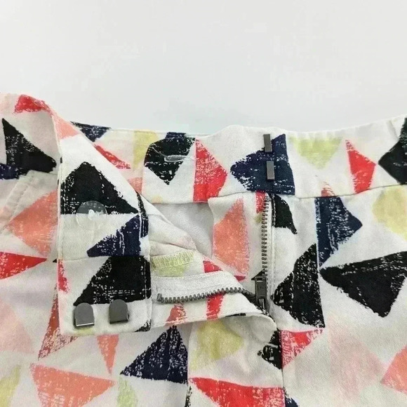 Ann Taylor LOFT 100% Cotton Shorts Triangle Pattern Colorful Shorts Womens Sz 0 - Picture 4 of 10